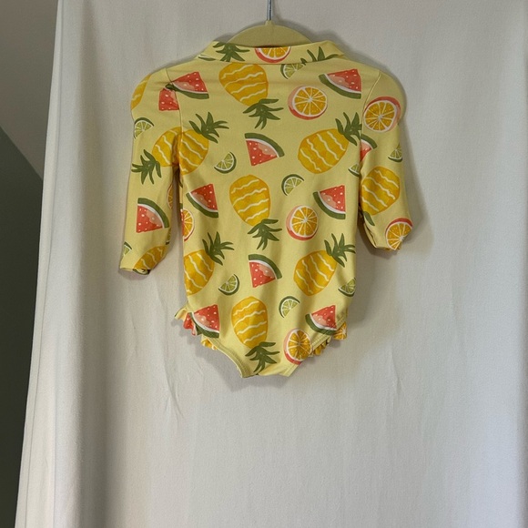 Carter's Lemon and Orange Print Baby Outfit size 6m - Picture 3 of 6